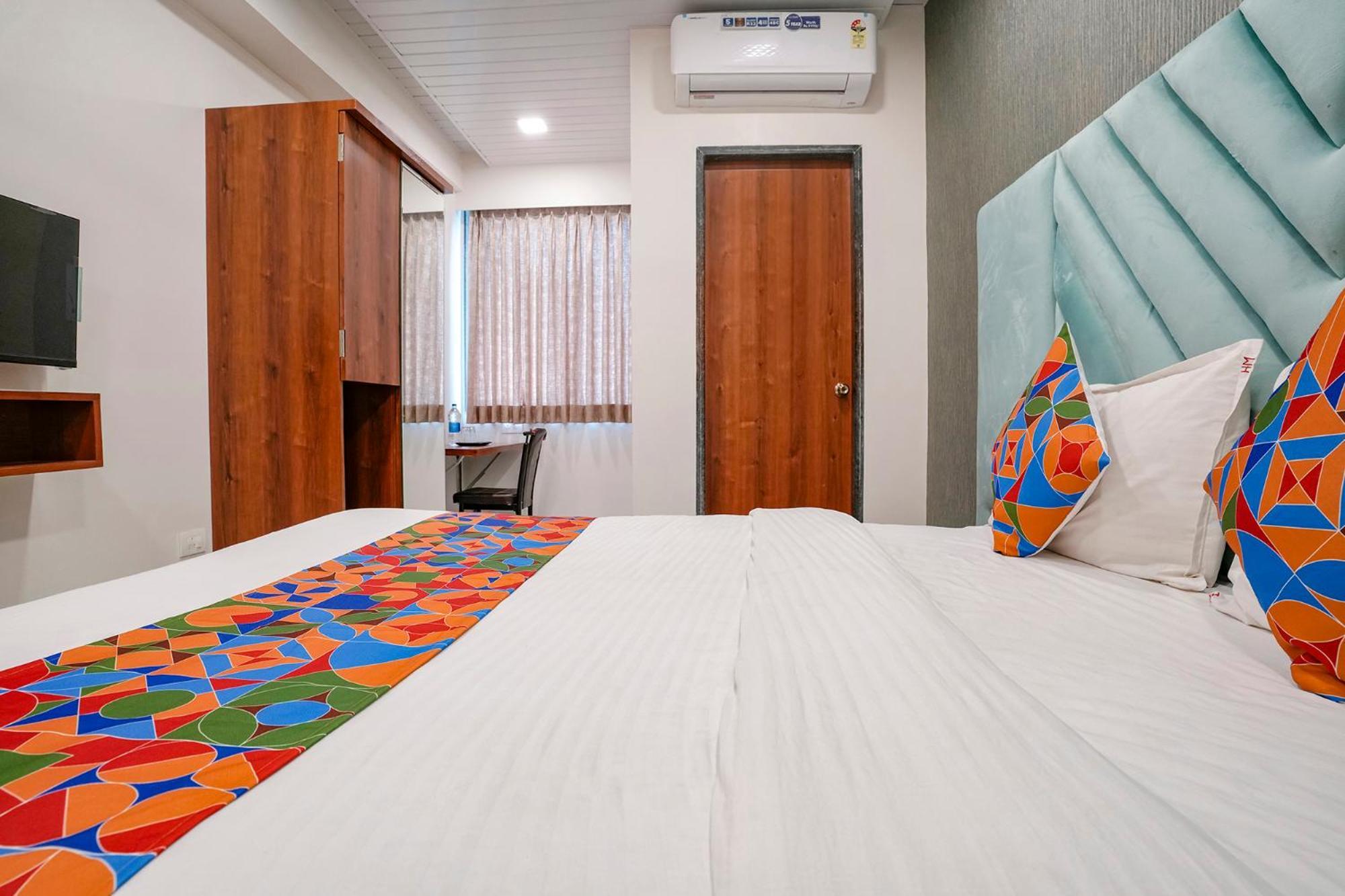 Fabhotel The Mint ムンバイ エクステリア 写真