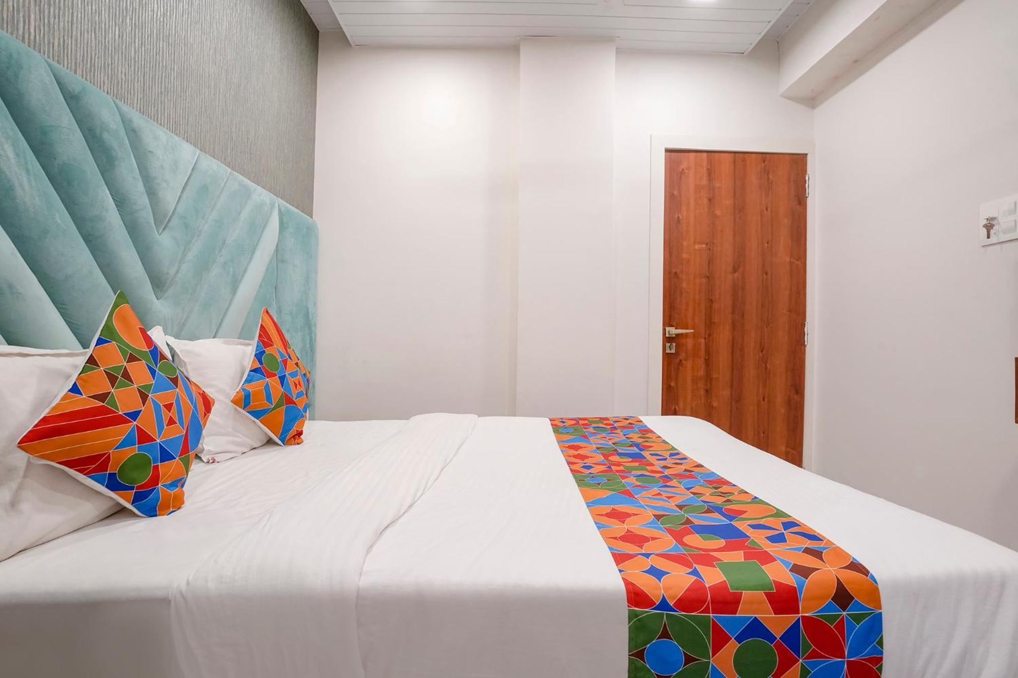 Fabhotel The Mint ムンバイ エクステリア 写真